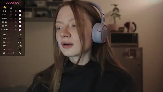 mollytuck online show from 12/15/24, 02:48