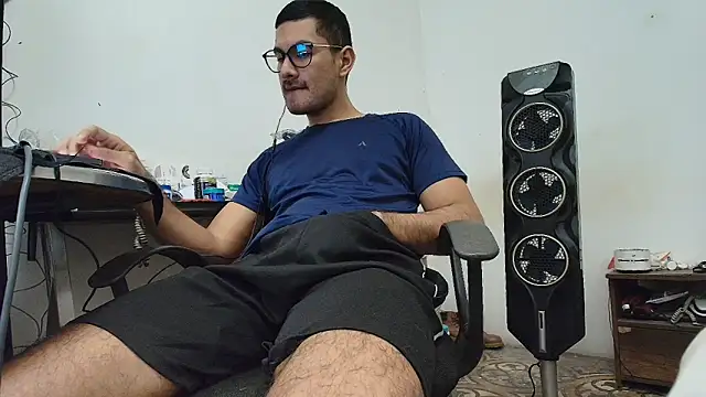 Snapshot of x-sebastian chatting on 02/12/26, 01:00 x-sebastian online show from 02/12/26, 01:00