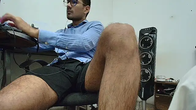 Snapshot of x-sebastian chatting on 02/16/26, 03:52 x-sebastian online show from 02/16/26, 03:52