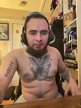 Snapshot of cnasty5621333 chatting on 10/12/25, 05:34 cnasty5621333 online show from 10/12/25, 05:34