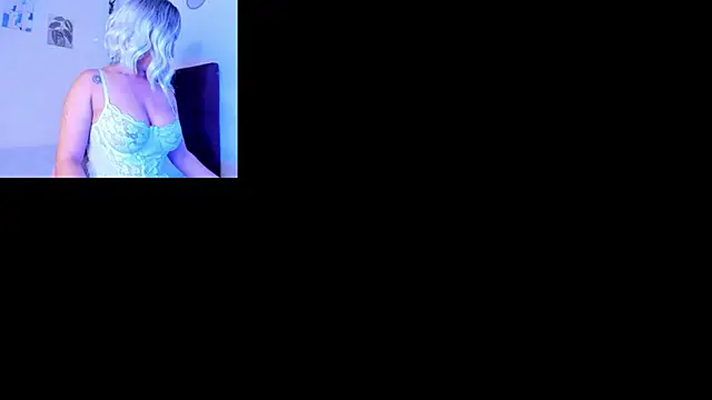 Snapshot of Athompzon chatting on 10/01/25, 07:20 Athompzon online show from 10/01/25, 07:20