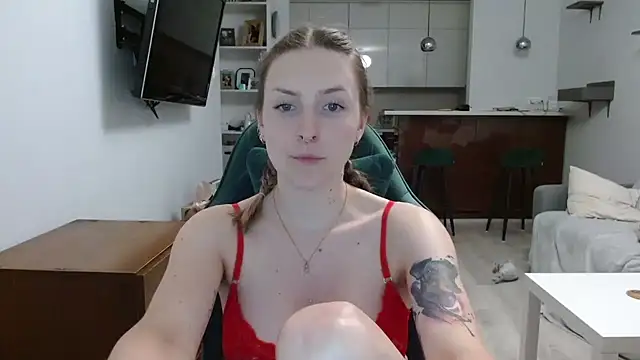 illusorycat online show from 09/15/25, 09:15