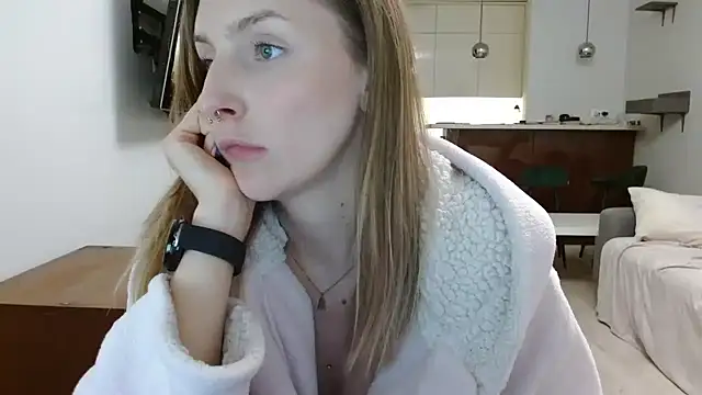 illusorycat online show from 09/24/25, 07:39