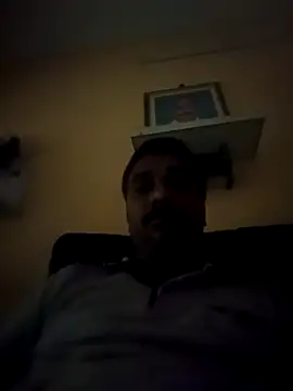 Snapshot of divakar2022 chatting on 10/21/25, 10:49 divakar2022 online show from 10/21/25, 10:49