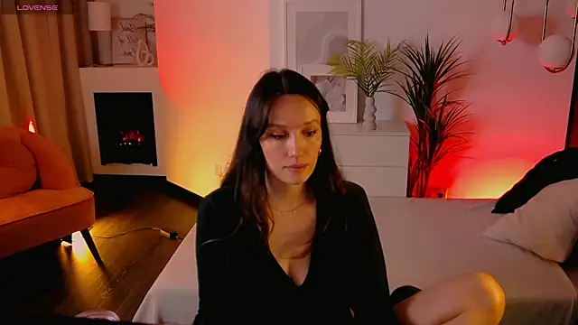 AgnesGoddess online show from 10/01/25, 07:47