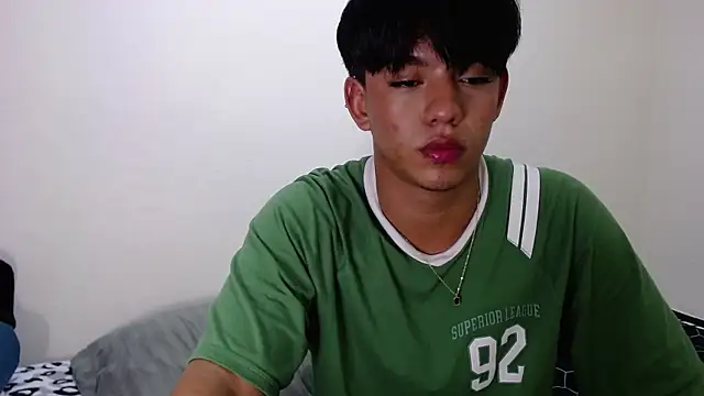 Apolo  lommelli online show from 01/10/26, 01:07