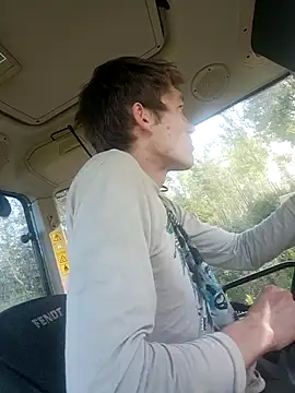 utoopia777 online show from 09/11/25, 12:05