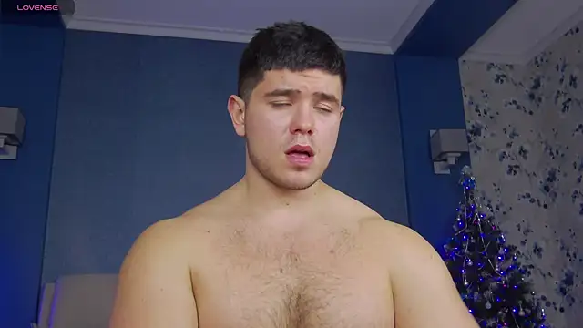 Snapshot of Arilas_ chatting on 12/19/24, 01:51 Arilas  online show from 12/19/24, 01:51