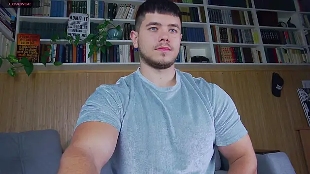 Snapshot of Arilas_ chatting on 09/17/25, 06:59 Arilas  online show from 09/17/25, 06:59