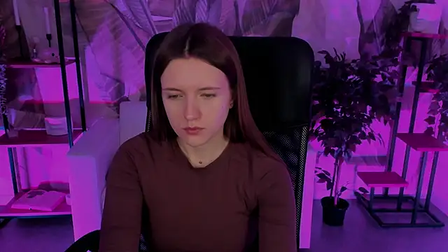 JennyDens online show from 12/18/24, 02:32