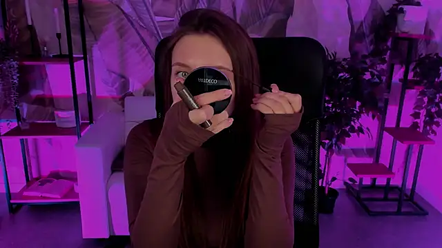 JennyDens online show from 12/18/24, 05:59