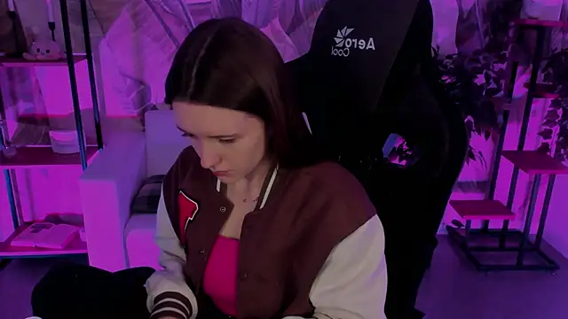 JennyDens online show from 12/21/24, 02:52