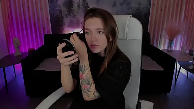 JennyDens online show from 02/26/25, 02:37