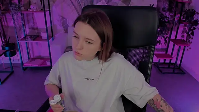 JennyDens online show from 03/13/25, 02:27