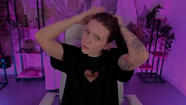 JennyDens online show from 03/19/25, 05:52