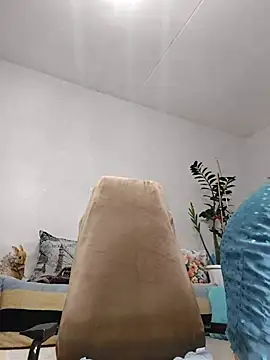 Snapshot of Fire_Night chatting on 10/24/25, 12:56 Fire Night online show from 10/24/25, 12:56