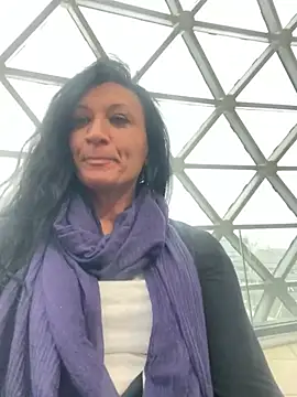 Luna-77 online show from 01/11/25, 01:43