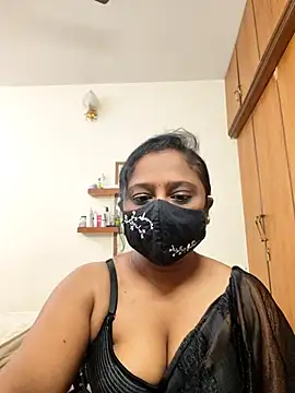 Snapshot of sexynayan23 chatting on 07/03/26, 04:52 sexynayan23 online show from 07/03/26, 04:52
