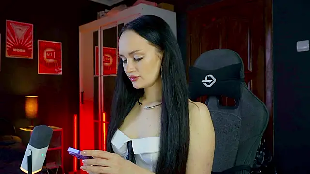 QueenAliss online show from 02/20/26, 08:27