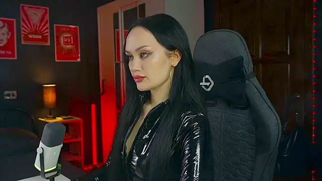 QueenAliss online show from 03/07/26, 06:21