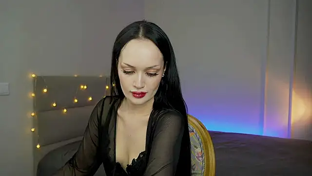 QueenAliss online show from 07/05/26, 01:18