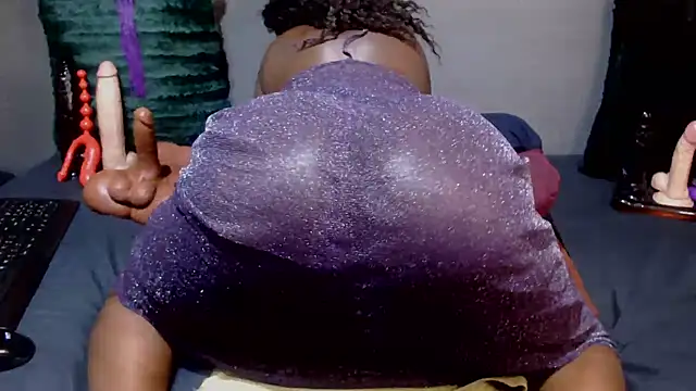 DarkNSpicy4U online show from 10/10/25, 03:27