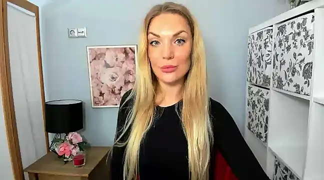 AulloraHoney online show from 12/21/24, 09:23