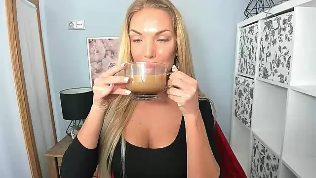 AulloraHoney online show from 01/23/25, 11:48