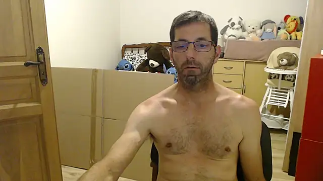 Snapshot of steph19x5 chatting on 05/27/26, 04:04 steph19x5 online show from 05/27/26, 04:04