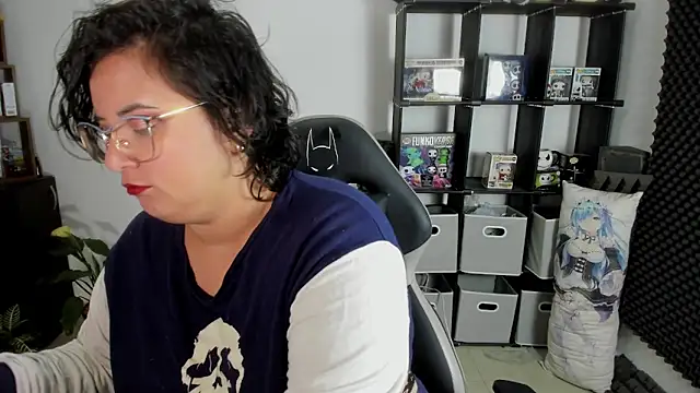 aika-dreams online show from 12/06/24, 11:22