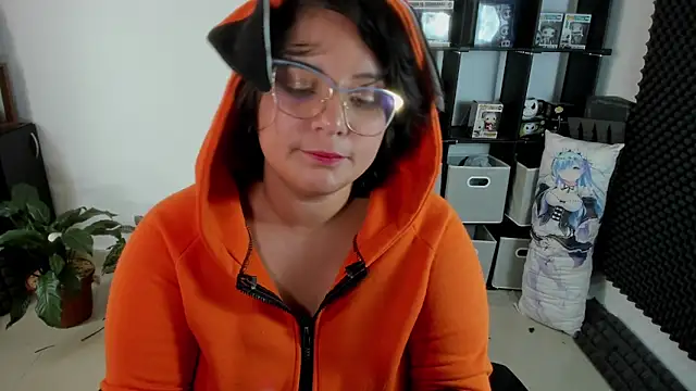 aika-dreams online show from 12/16/24, 05:33