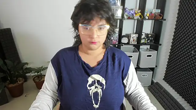 aika-dreams online show from 02/15/25, 12:11