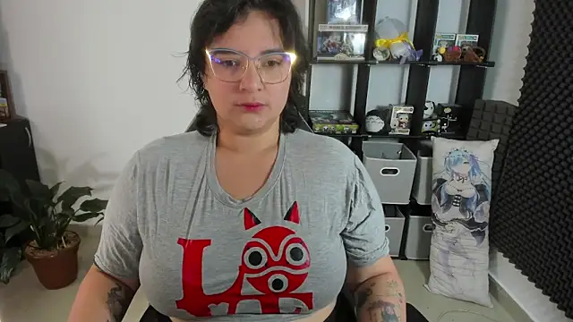 aika-dreams online show from 02/20/25, 01:08