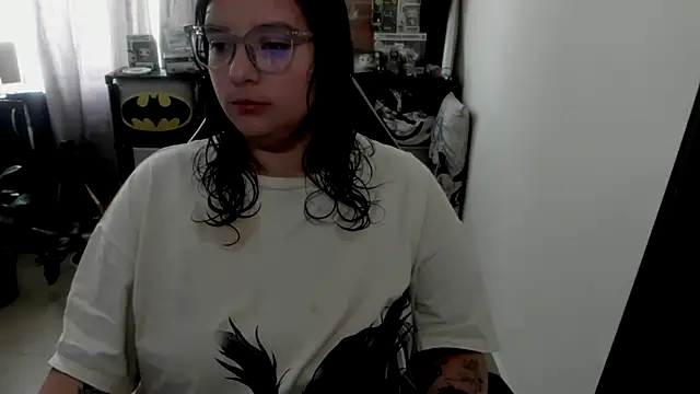 aika-dreams online show from 04/23/26, 02:19