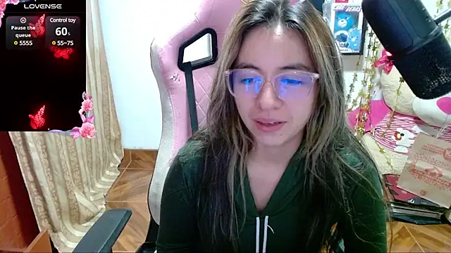 Maggie Fox3 online show from 01/24/25, 02:07