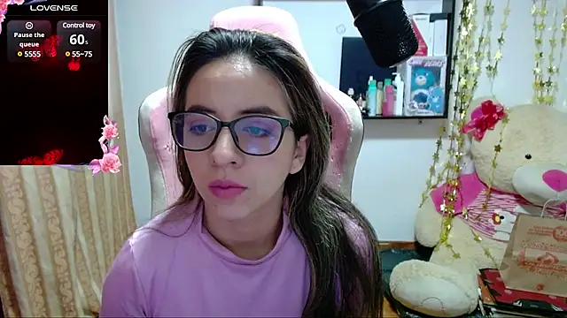 Maggie Fox3 online show from 01/26/25, 01:20