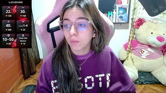 Maggie Fox3 online show from 02/18/25, 01:32