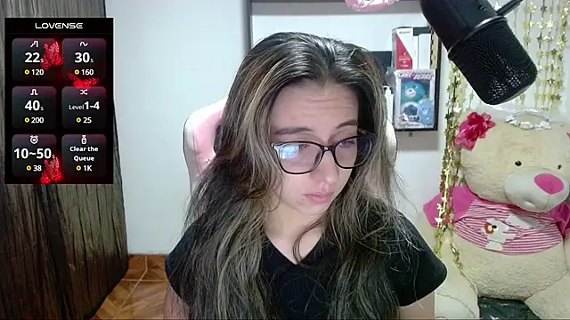 Maggie Fox3 online show from 02/24/25, 03:02