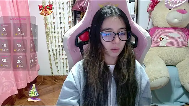 Maggie Fox3 online show from 11/24/25, 02:22