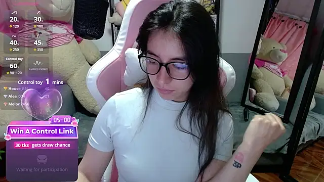 Maggie Fox3 online show from 03/02/26, 05:08