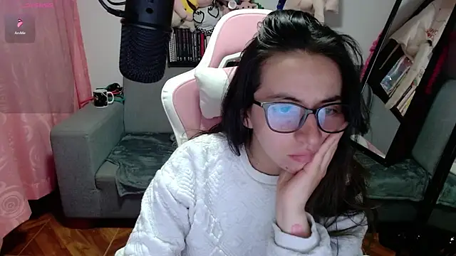 Maggie Fox3 online show from 03/30/26, 03:18