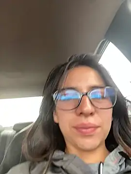 Maggie Fox3 online show from 04/10/26, 06:56