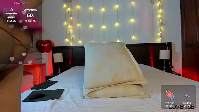 MiaMarin hot online show from 04/01/26, 11:02