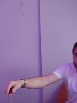 Snapshot of Consensustr chatting on 02/16/25, 06:54 Consensustr online show from 02/16/25, 06:54