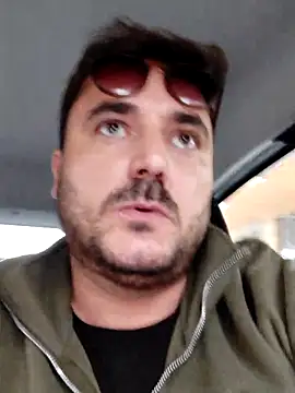 Snapshot of Consensustr chatting on 09/26/25, 03:27 Consensustr online show from 09/26/25, 03:27