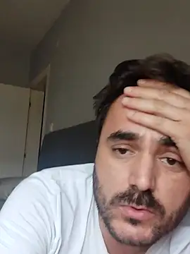 Snapshot of Consensustr chatting on 10/25/25, 06:54 Consensustr online show from 10/25/25, 06:54