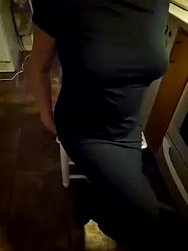 Snapshot of Sim_june chatting on 02/02/25, 02:06 Sim june online show from 02/02/25, 02:06