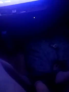 tubing0101 online show from 12/20/25, 01:45