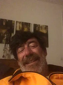 maxximere online show from 10/22/25, 11:48