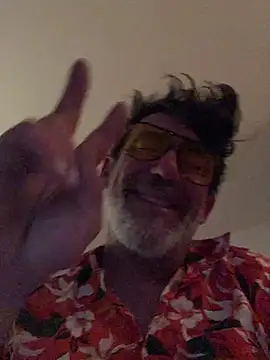 maxximere online show from 04/19/26, 01:05